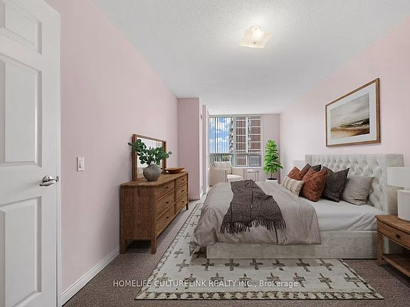 5th image of 2800 Warden Ave #604