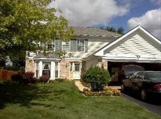 1012 Longford Rd, Bartlett, IL 60103