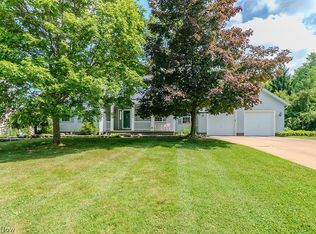 104 Charter Dr, Northfield, OH 44067