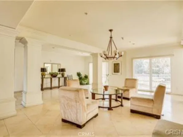 9610 Zelzah Ave APT 310, Northridge, CA 91325