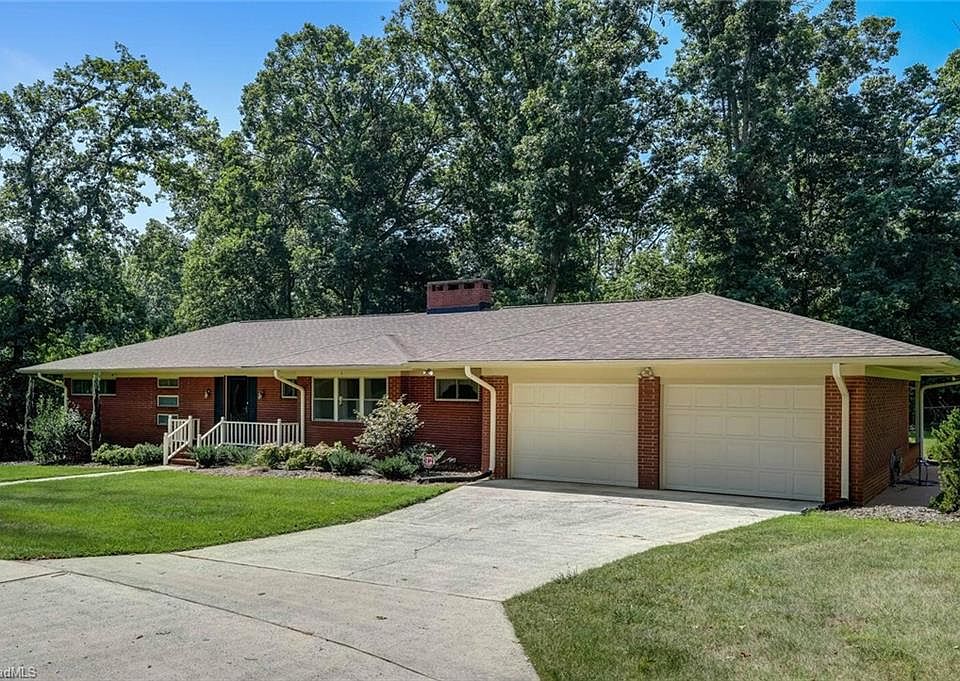 1113 Sherwood Dr, Reidsville, NC 27320 Zillow