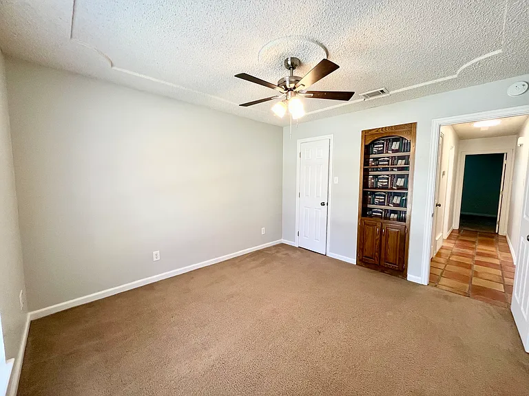 5008 Millsprings Dr — Photo 17