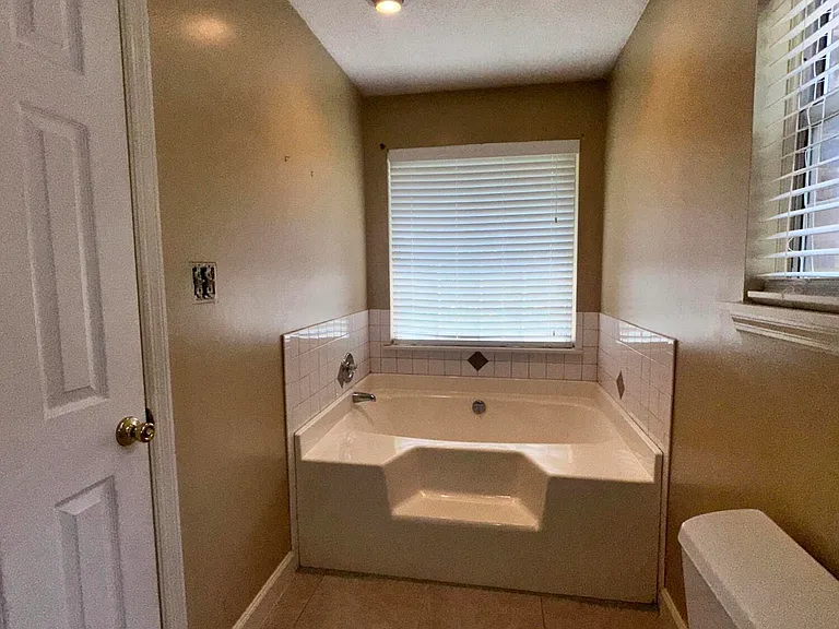 4497 Amanda Ln — Photo 28