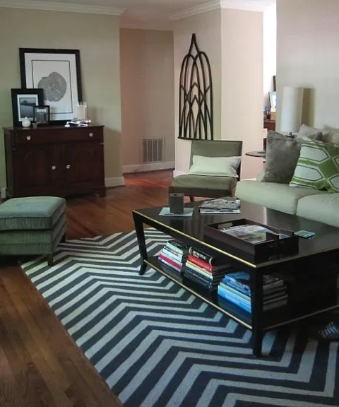 2627 Selwyn Ave — Photo 2