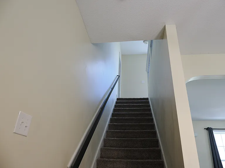 611 Winfall Dr — Photo 11