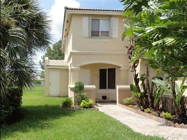7464 SW 164th Ct — Photo 1
