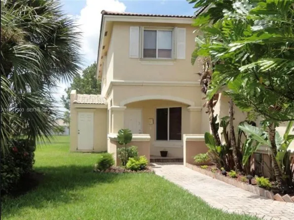 7464 SW 164th Ct, Miami, FL 33193