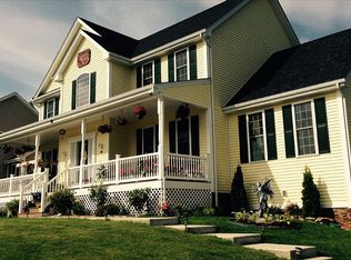 40 Briarcliff Dr, Auburn, MA 01501