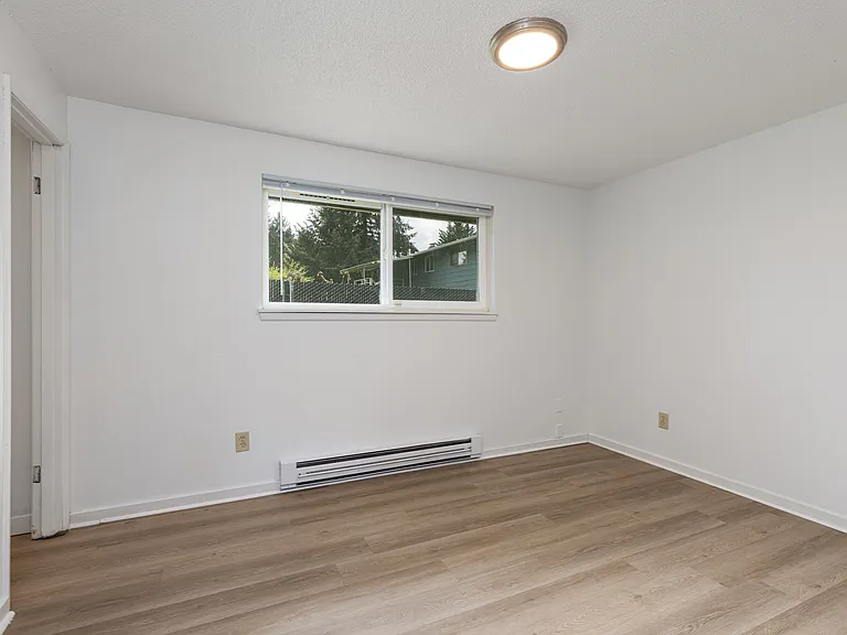Timberwood Apartments — Photo 7