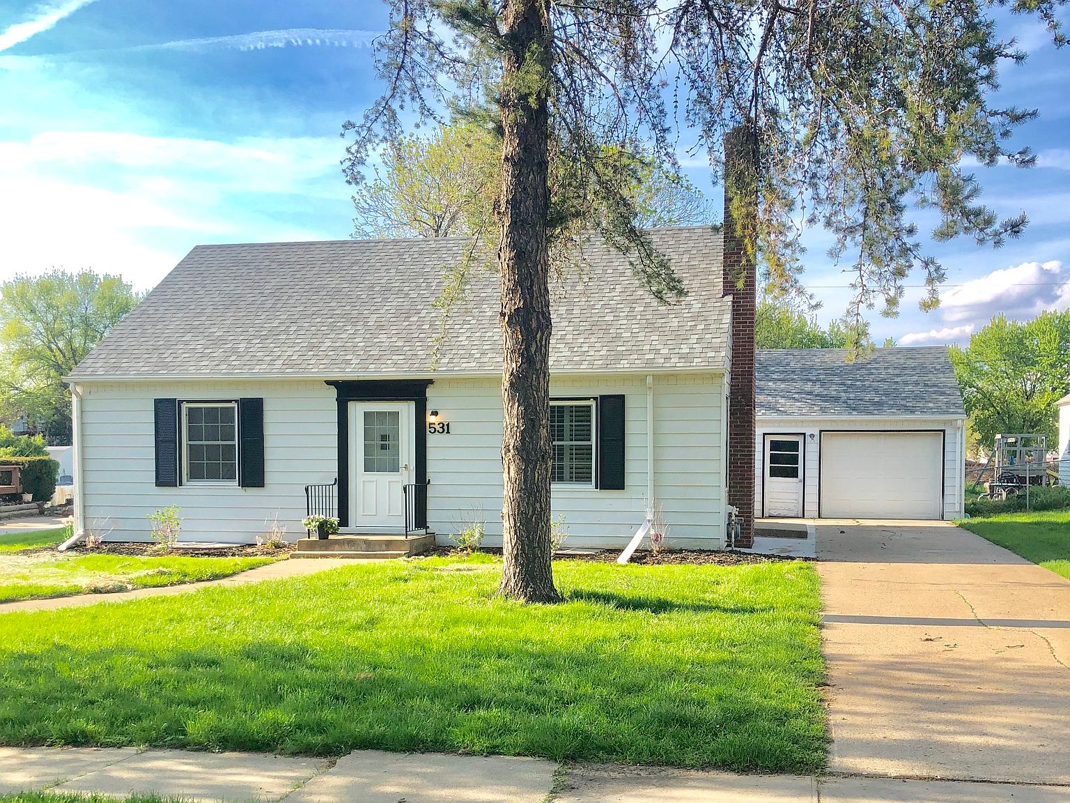531 Jackson St, Moville, IA 51039 Zillow