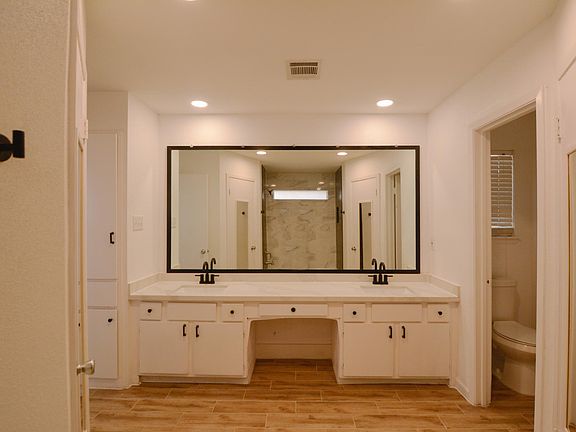 5th image of 8106 Moonlight Forest Dr