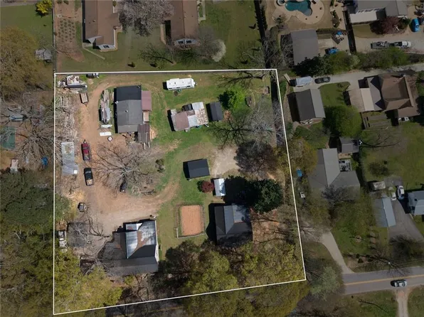 5408 Spring St, Flowery Branch, GA 30542