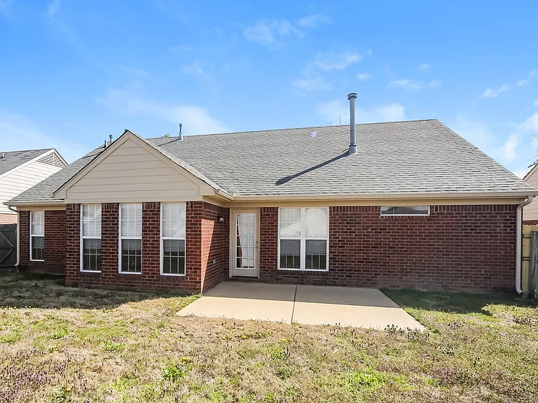 5683 Antler Trl — Photo 16