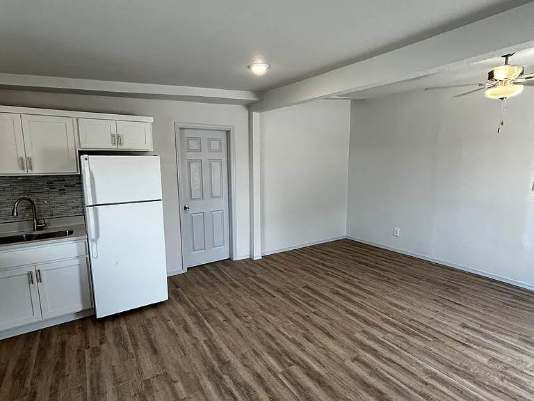 3545 Pendleton St #G — Photo 3