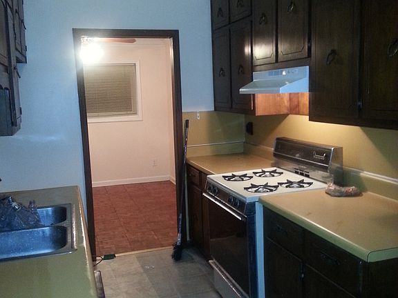 4th image of 2781 Hickory Trl