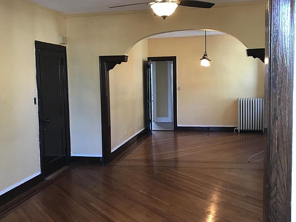 2nd image of 164 Livermore Ave