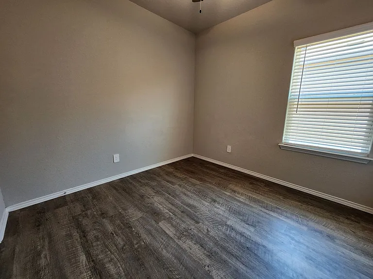 1137 Gracie Way — Photo 17