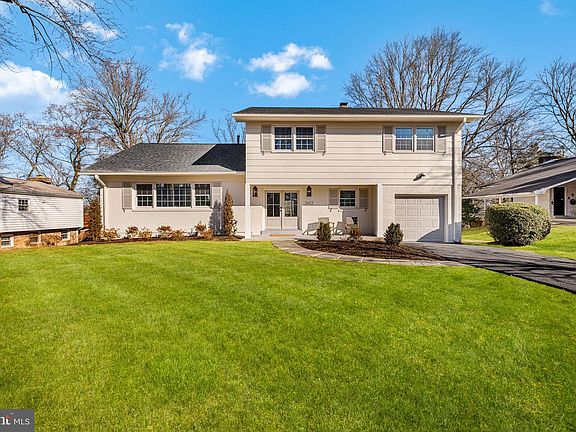 2nd image of 2612 Stirrup Ln