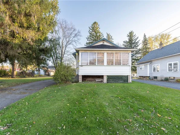 2481 Lyell Rd, Rochester, NY 14606