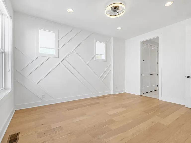 608 Hagan St — Photo 14