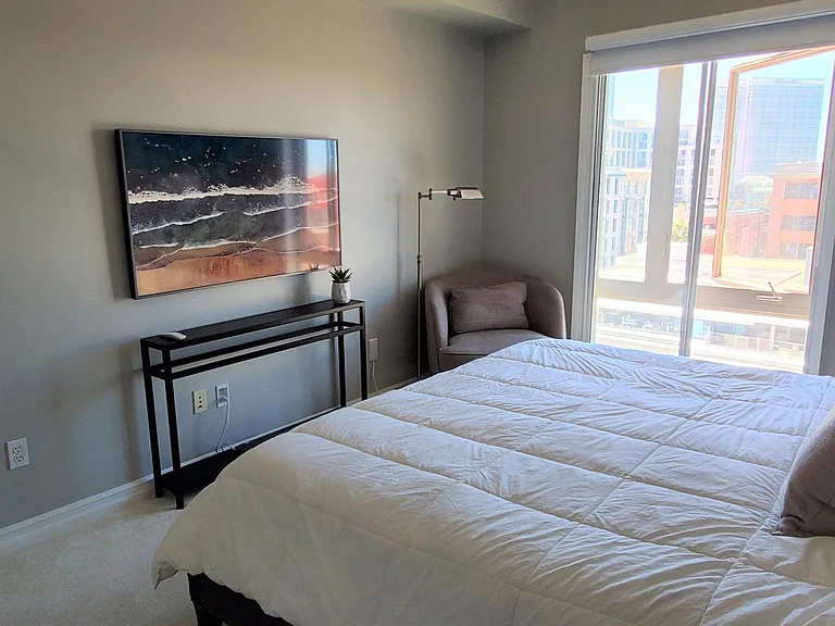 450 J St #7151 — Photo 23