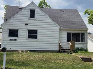 3110 27th St S, La Crosse, WI 54601