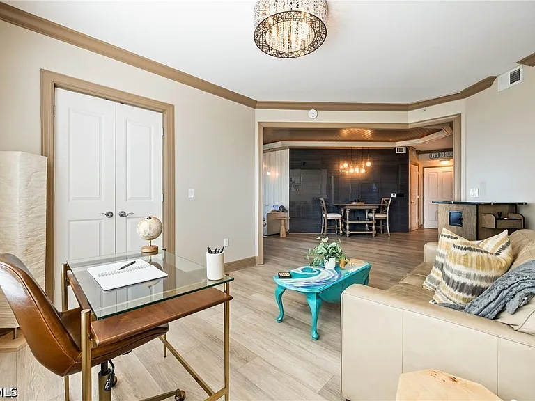 2825 Palm Beach Blvd #401 — Photo 31
