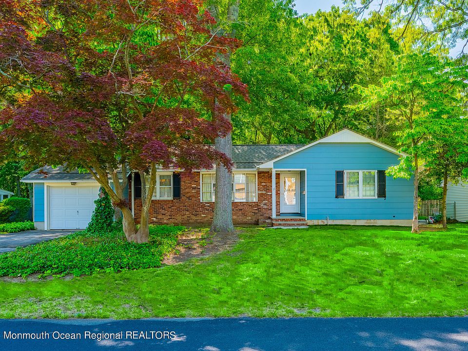 1st image of 19 Green Hill Drive