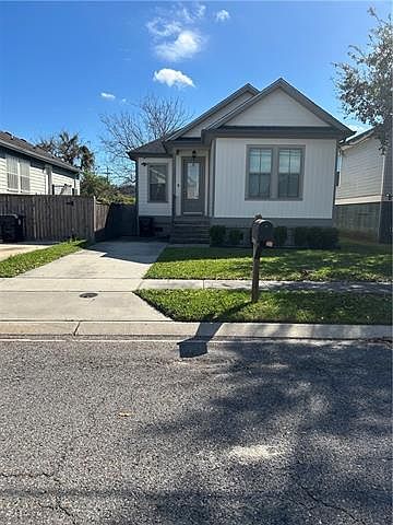 1st image of 5611 Baccich St