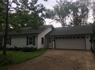 784 105th Ave, Plainwell, MI 49080