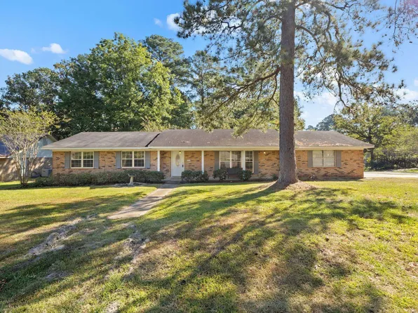 313 Ridge Row, Pineville, LA 71360