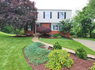 2952 Kings Mill Rd, Bethel Park, PA 15102