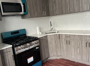 312 Van Nostrand Ave Floor 2, Jersey City, NJ 07305