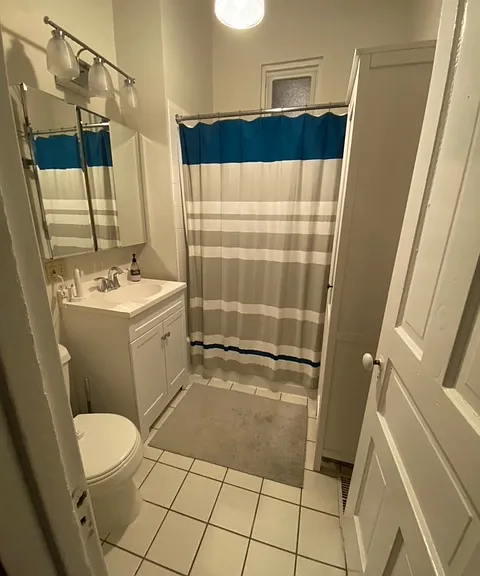 1314 W Addison St #1F — Photo 13