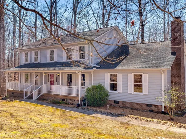 295 Todds Creek Rd, Central, SC 29630