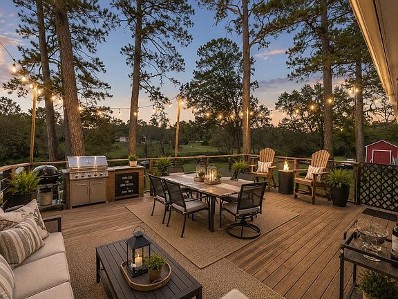 5th image of 203 N Bayou Bend Dr