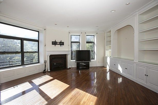 1st image of 351 W 114th St APT 4C