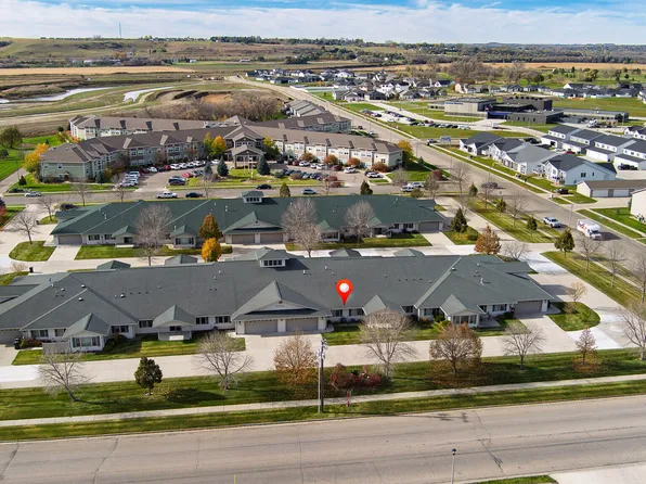 2801 40th Ave SE Unit 104, Mandan, ND 58554
