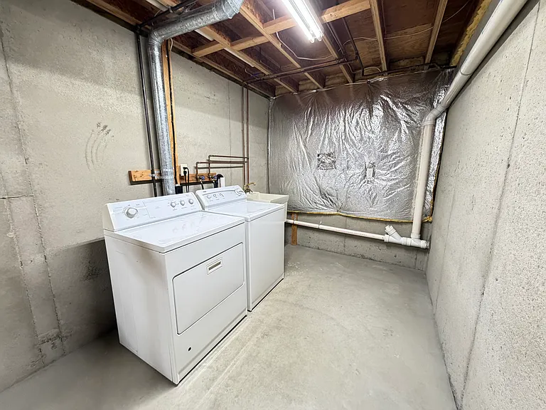 4553 Abbott Rd — Photo 30