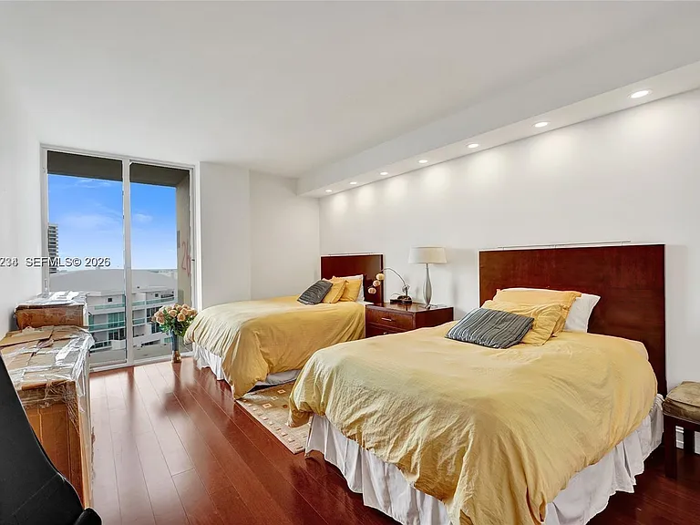 19355 Turnberry Way #26E — Photo 10