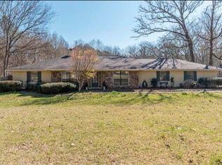 80 Surrey Ln, Starkville, MS 39759