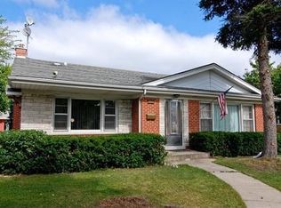 3228 Ronald Rd, Glenview, IL 60025