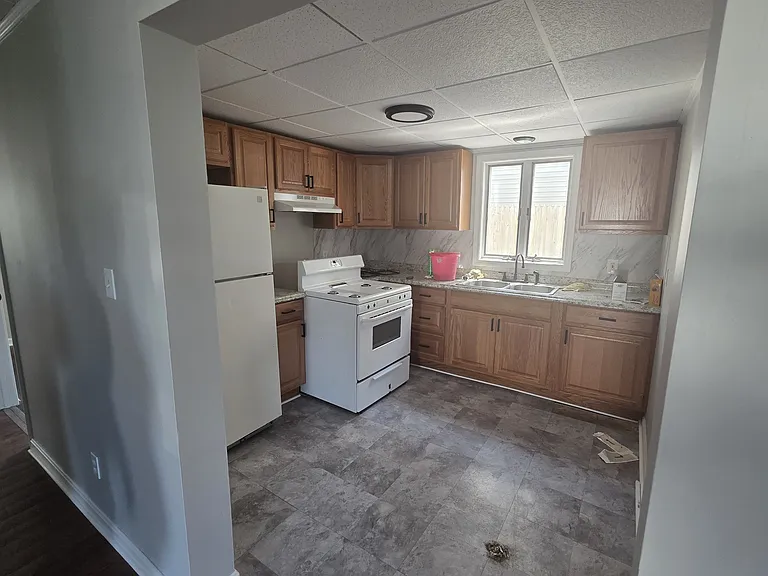 71 Stewart St #1 — Photo 3