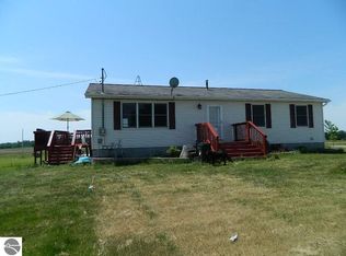 84 N Littlefield Rd, Weidman, MI 48893