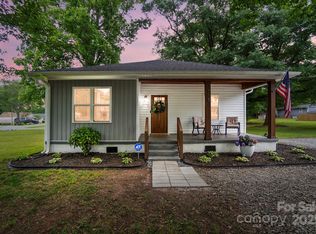118 Globe St, Mount Holly, NC 28120