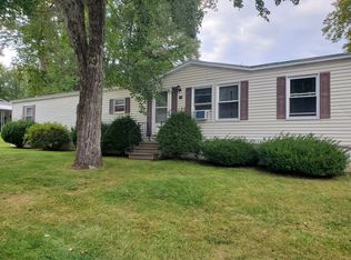 10 5th St, Brookfield, MA 01506