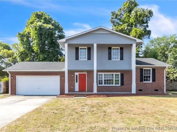 4025 Polk Dr, Hope Mills, NC 28348