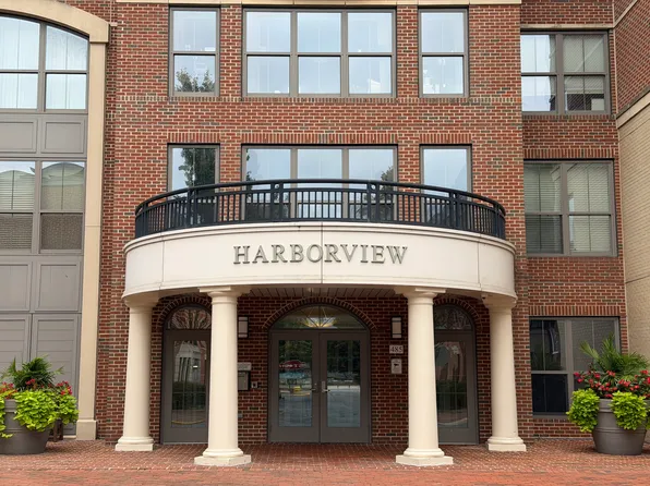 485 Harbor Side St APT 712, Woodbridge, VA 22191