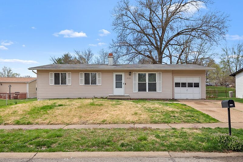 1st image of 2140 Lindsay Ln