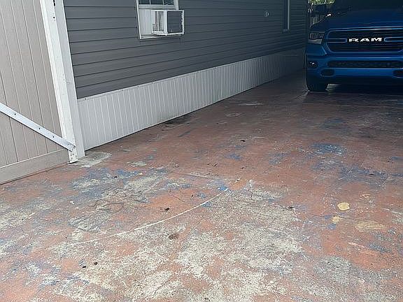 3rd image of 12208 Litewood Dr